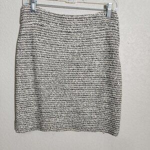 Banana Republic Tweed Pencil Skirt Womens Petite 2P Black White Striped Italian